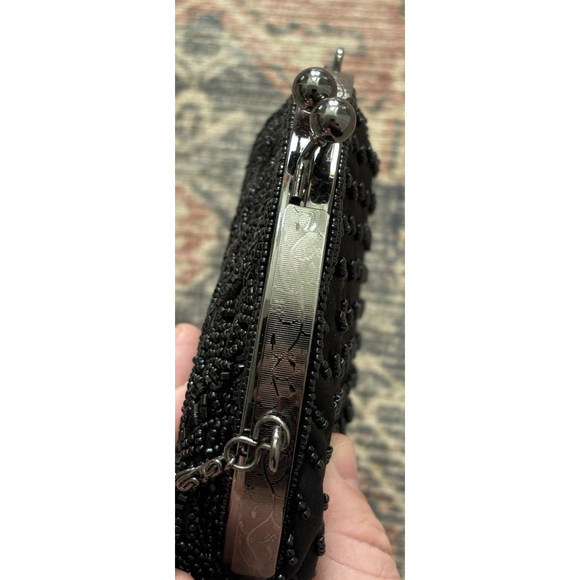 Beautiful Vintage Menbur Classic Handbag Black embroided - Picture 3 of 8